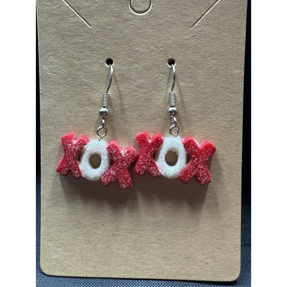 Vintage Dangle Valentine Earrings XOXO Acrylic Red White